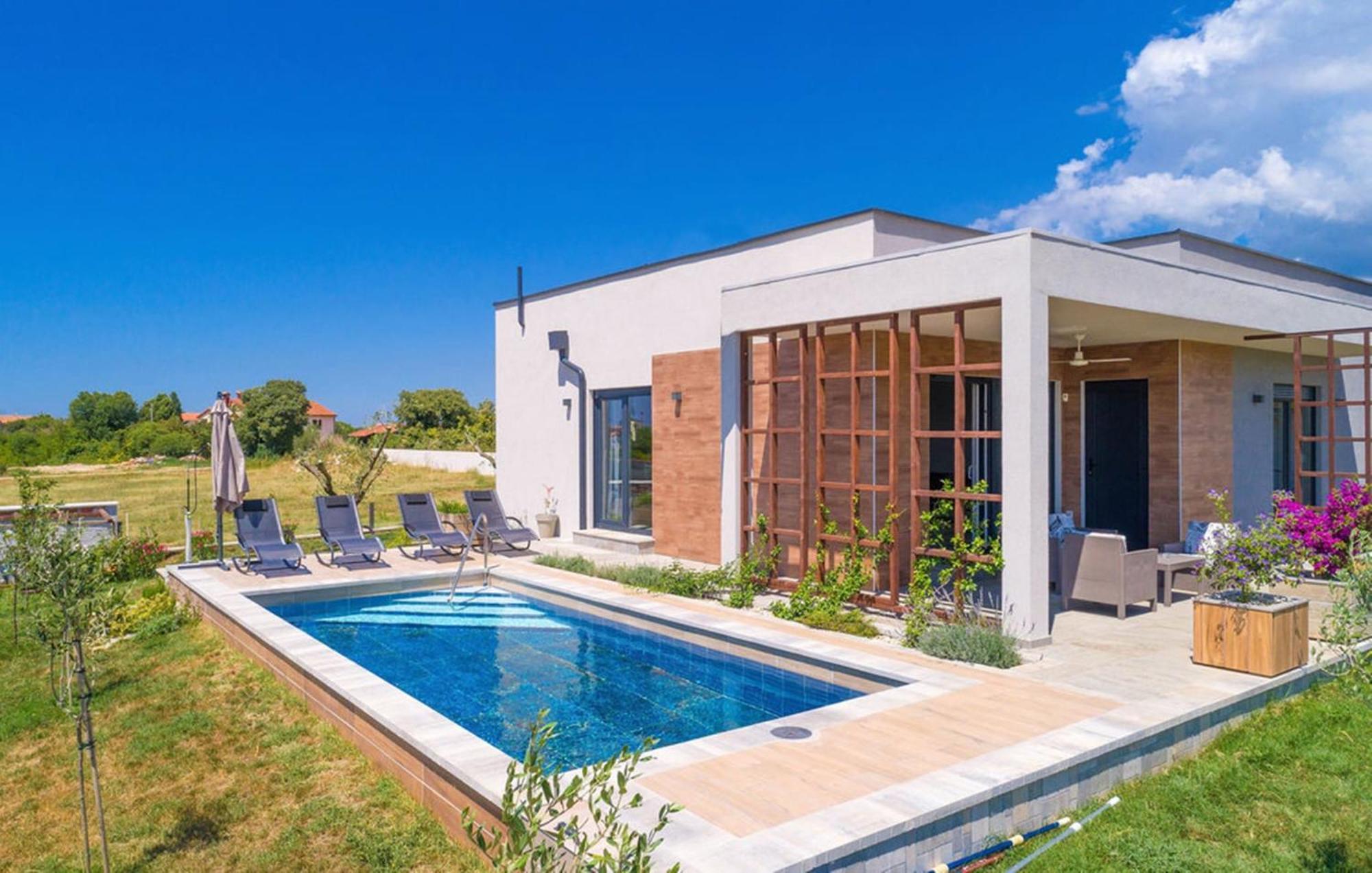 Villa Lily Galižana Zewnętrze zdjęcie